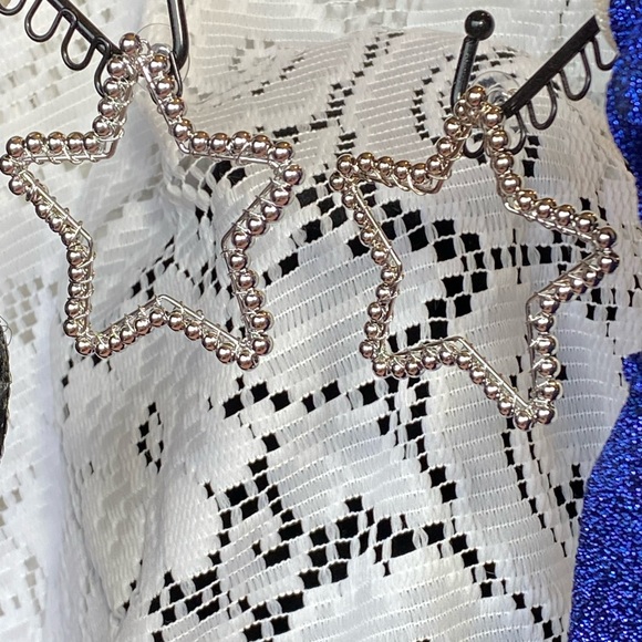 NWT BRIGHT STAR LIGHTWEIGHT SILVER EARRINGS SPECIAL VALENTINE GIFT IDEAS - Picture 5 of 13